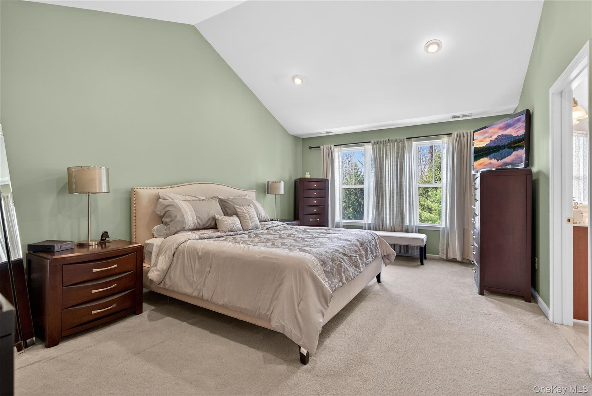 9 Cornwall Lane Property Photo 22