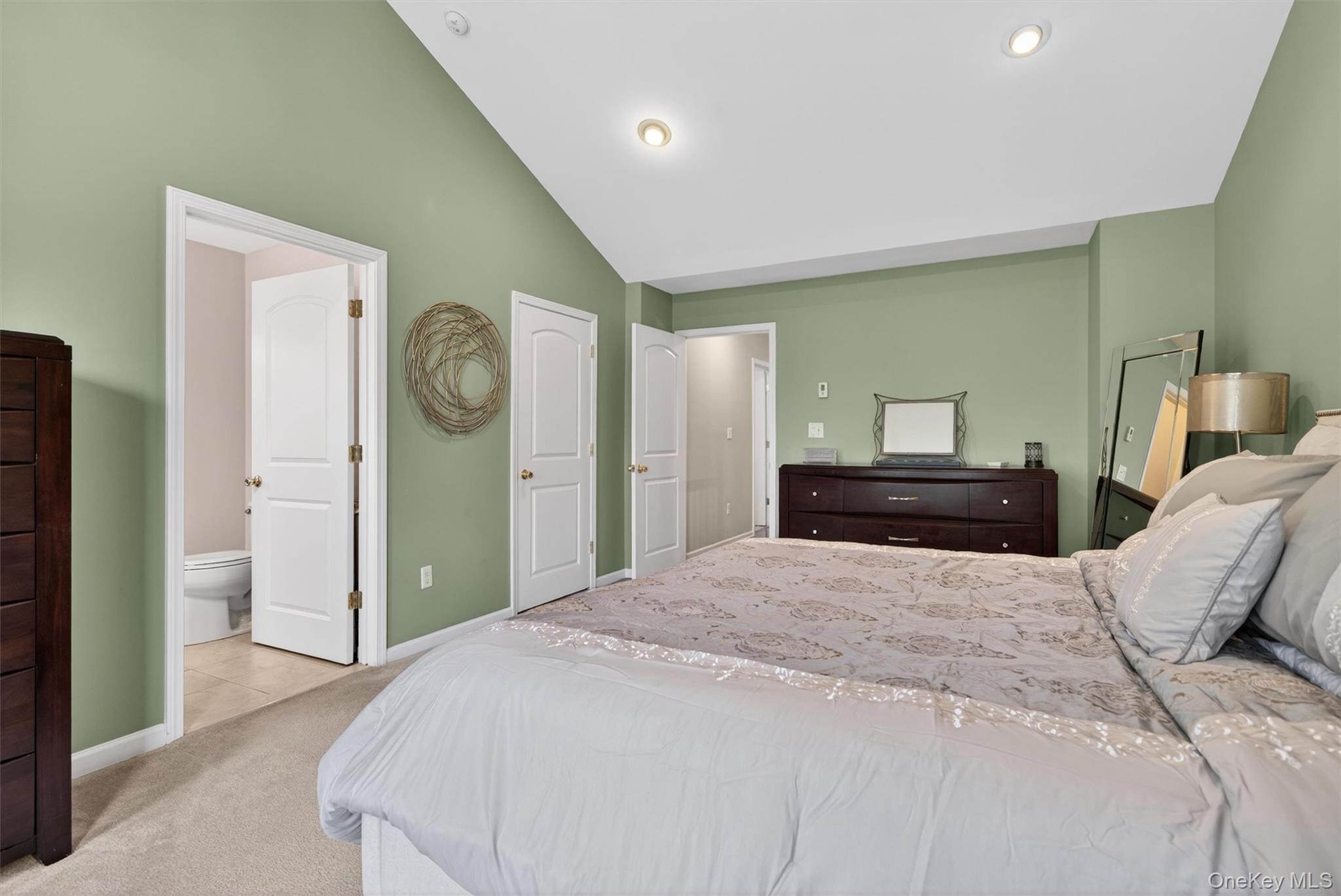 9 Cornwall Lane Property Photo 24