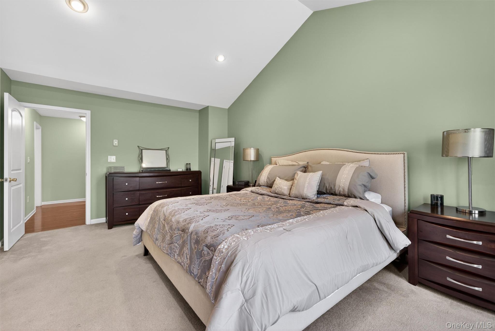 9 Cornwall Lane Property Photo 25