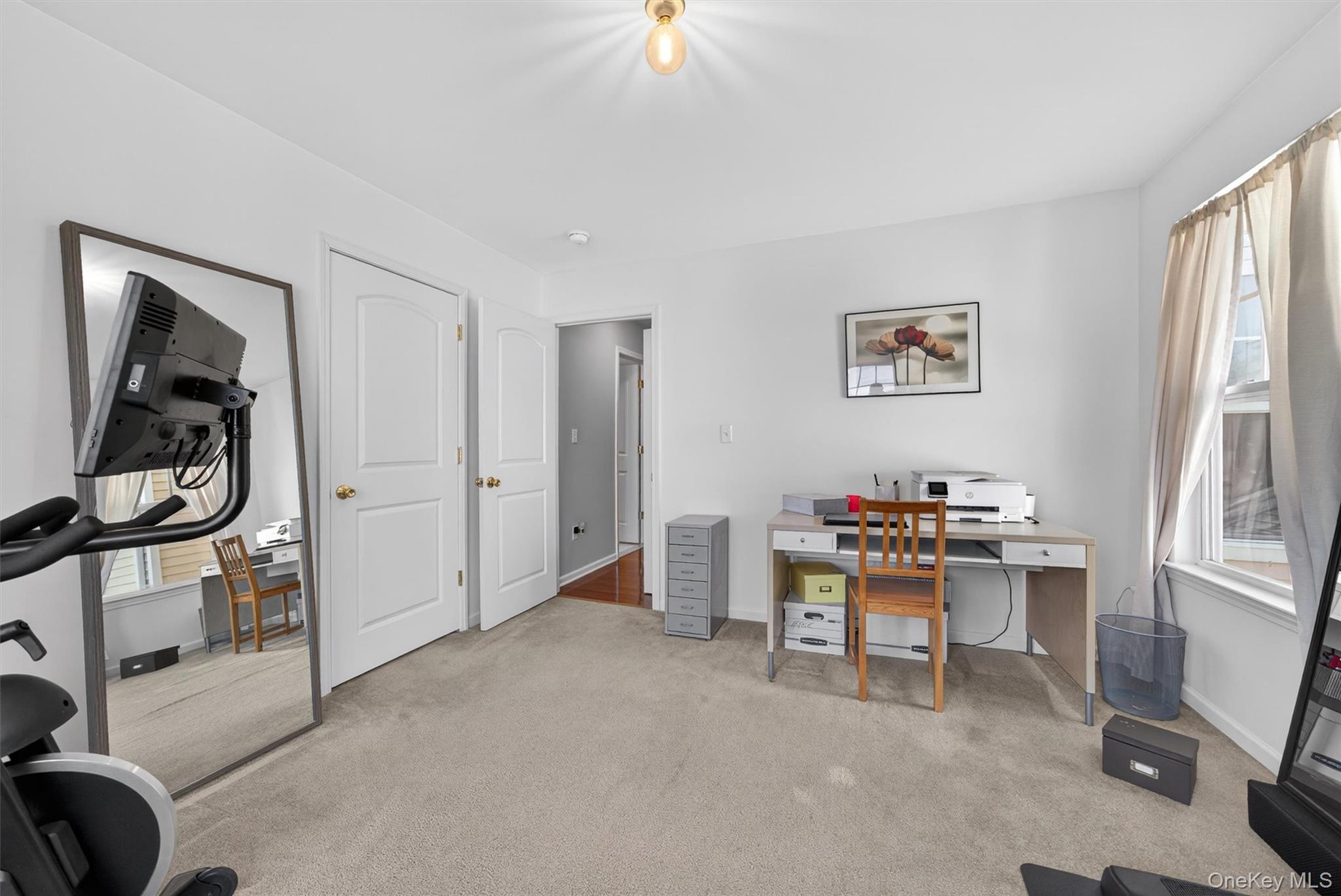 9 Cornwall Lane Property Photo 36