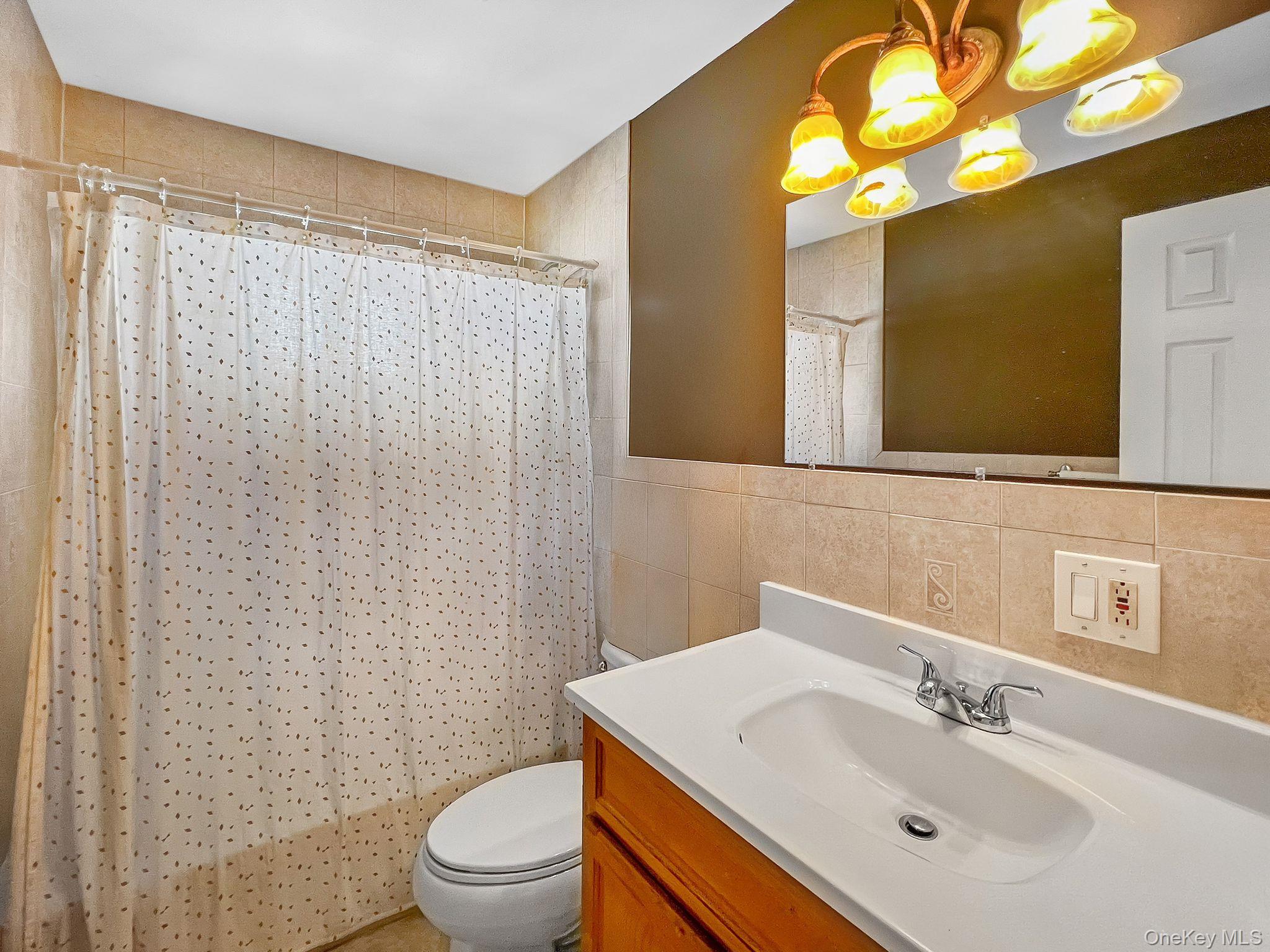 3321 Murdock Avenue Property Photo 6