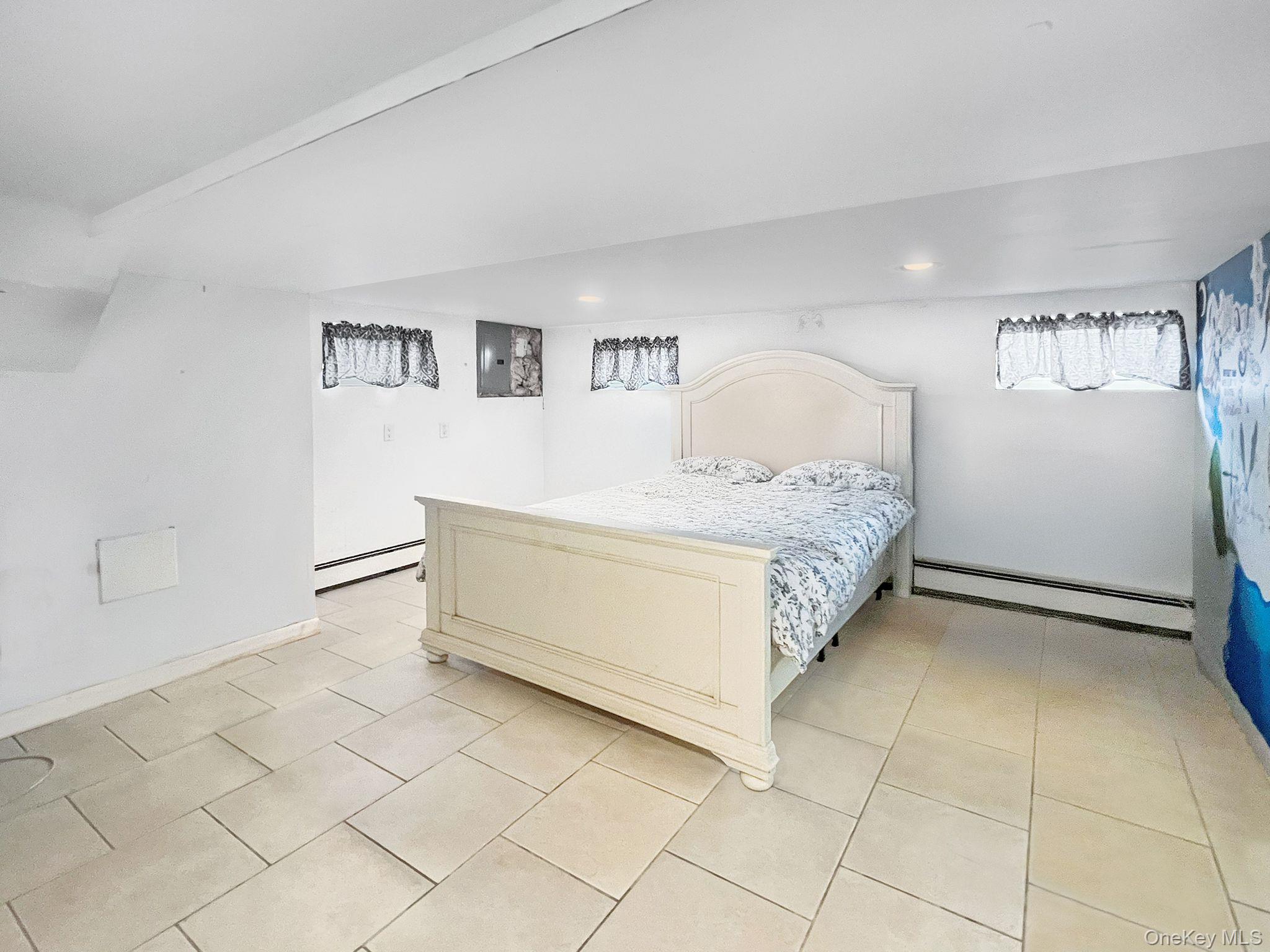 3321 Murdock Avenue Property Photo 11