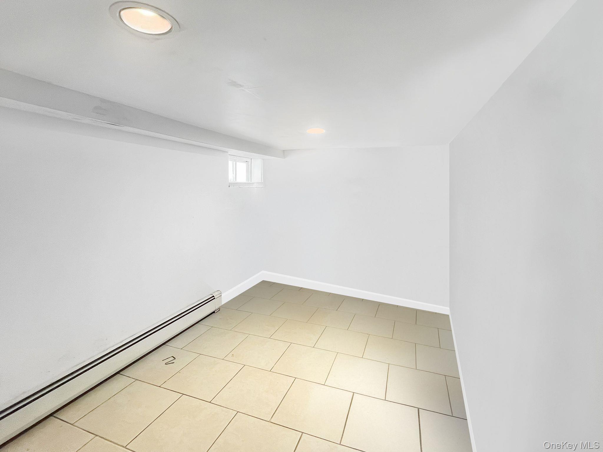 3321 Murdock Avenue Property Photo 12