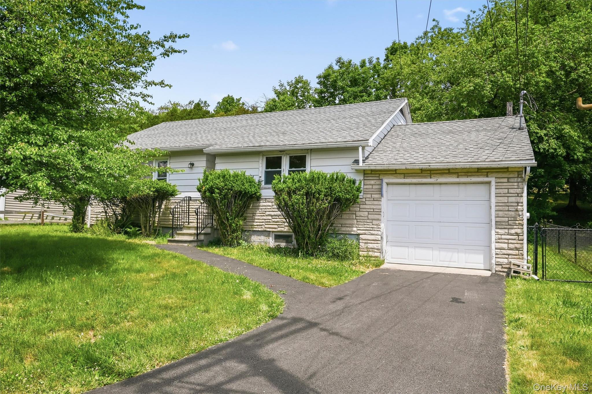 21 Hillside Avenue Property Photo 1