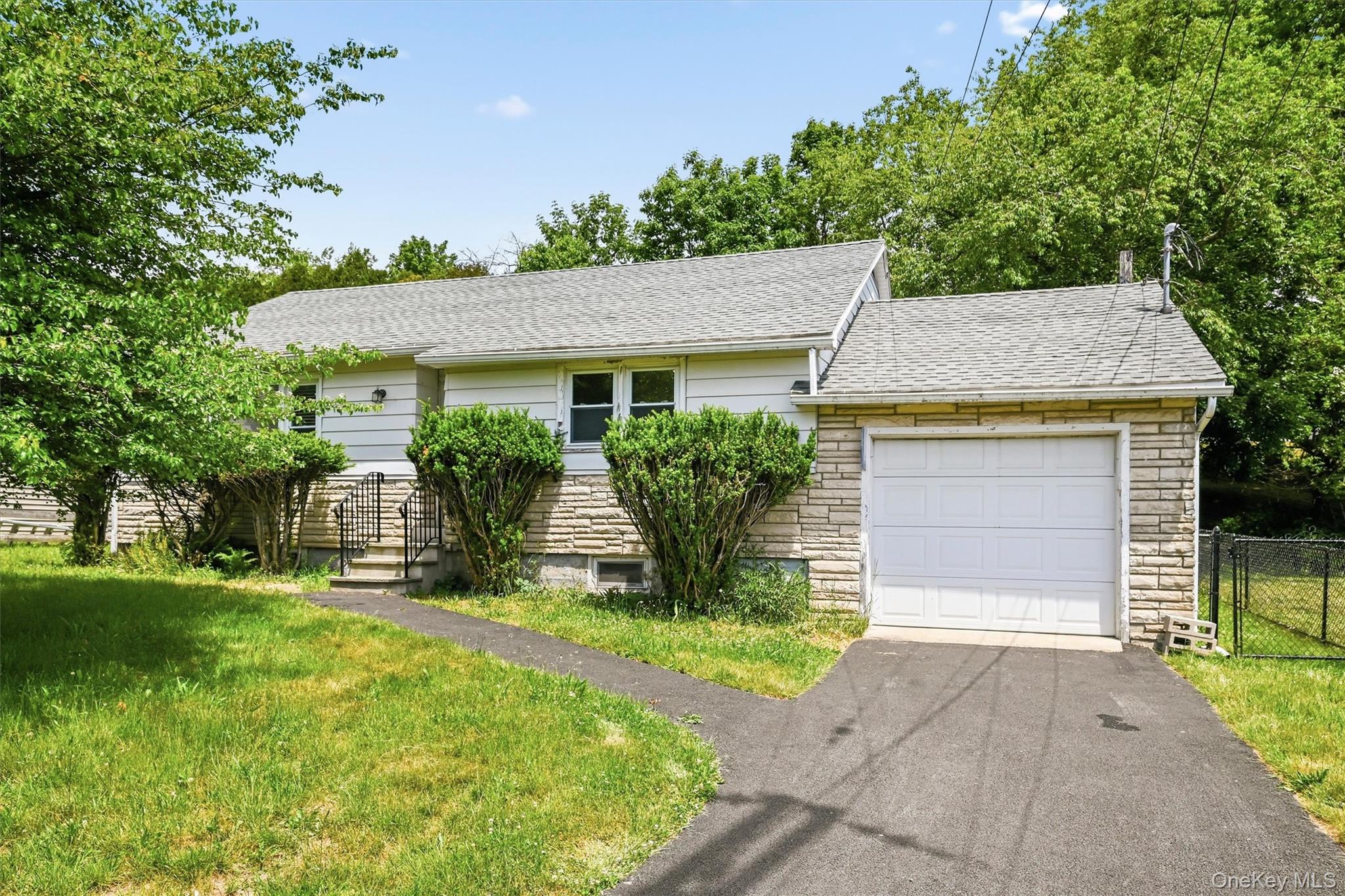 21 Hillside Avenue Property Photo 4