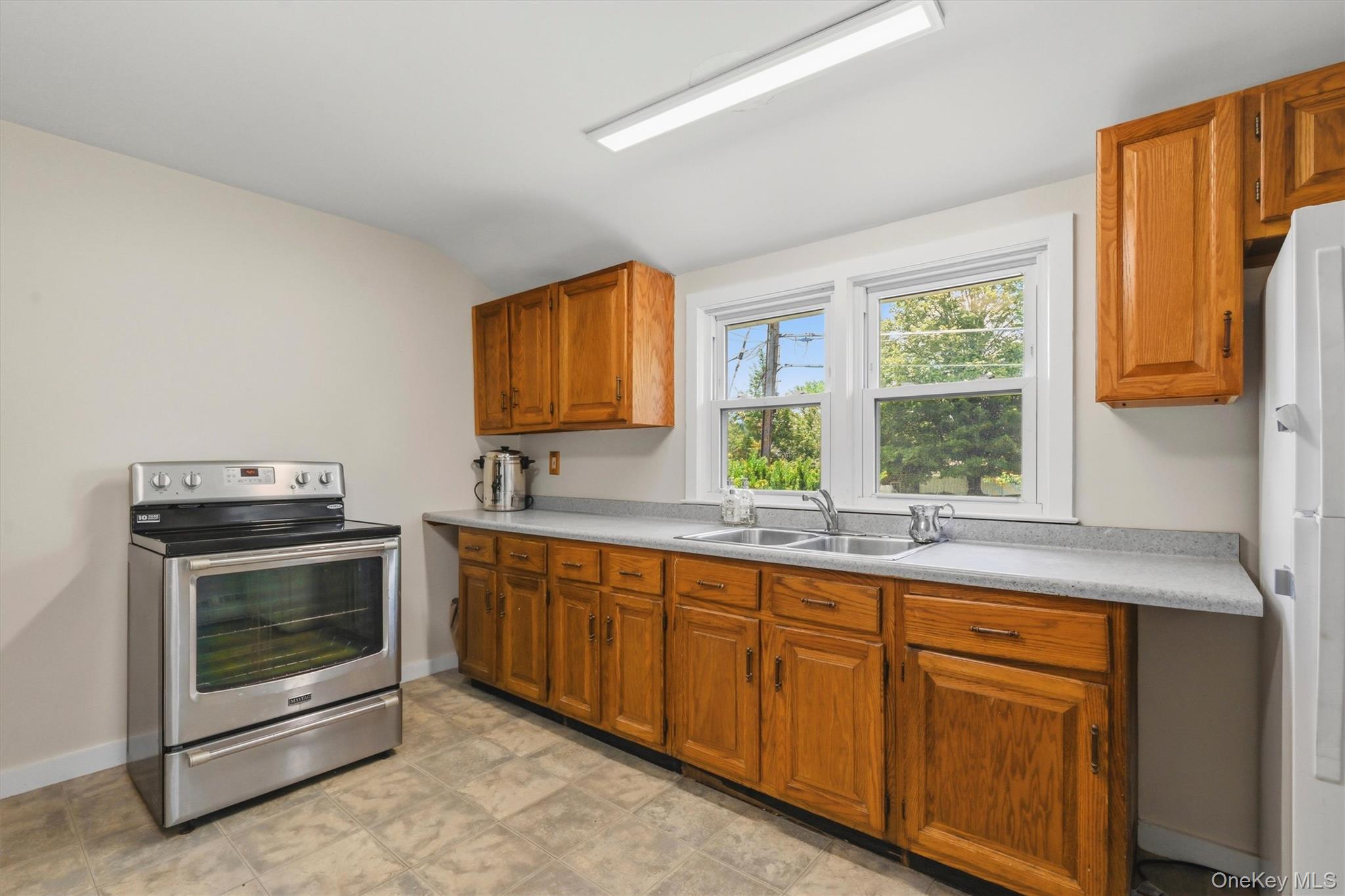 21 Hillside Avenue Property Photo 15