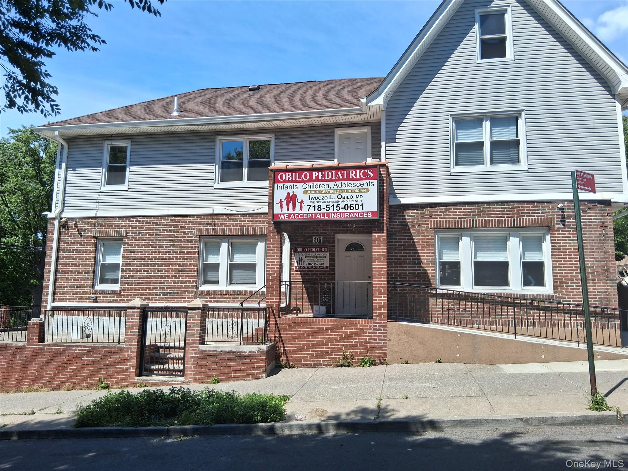 601 E 226th Street Property Photo 1