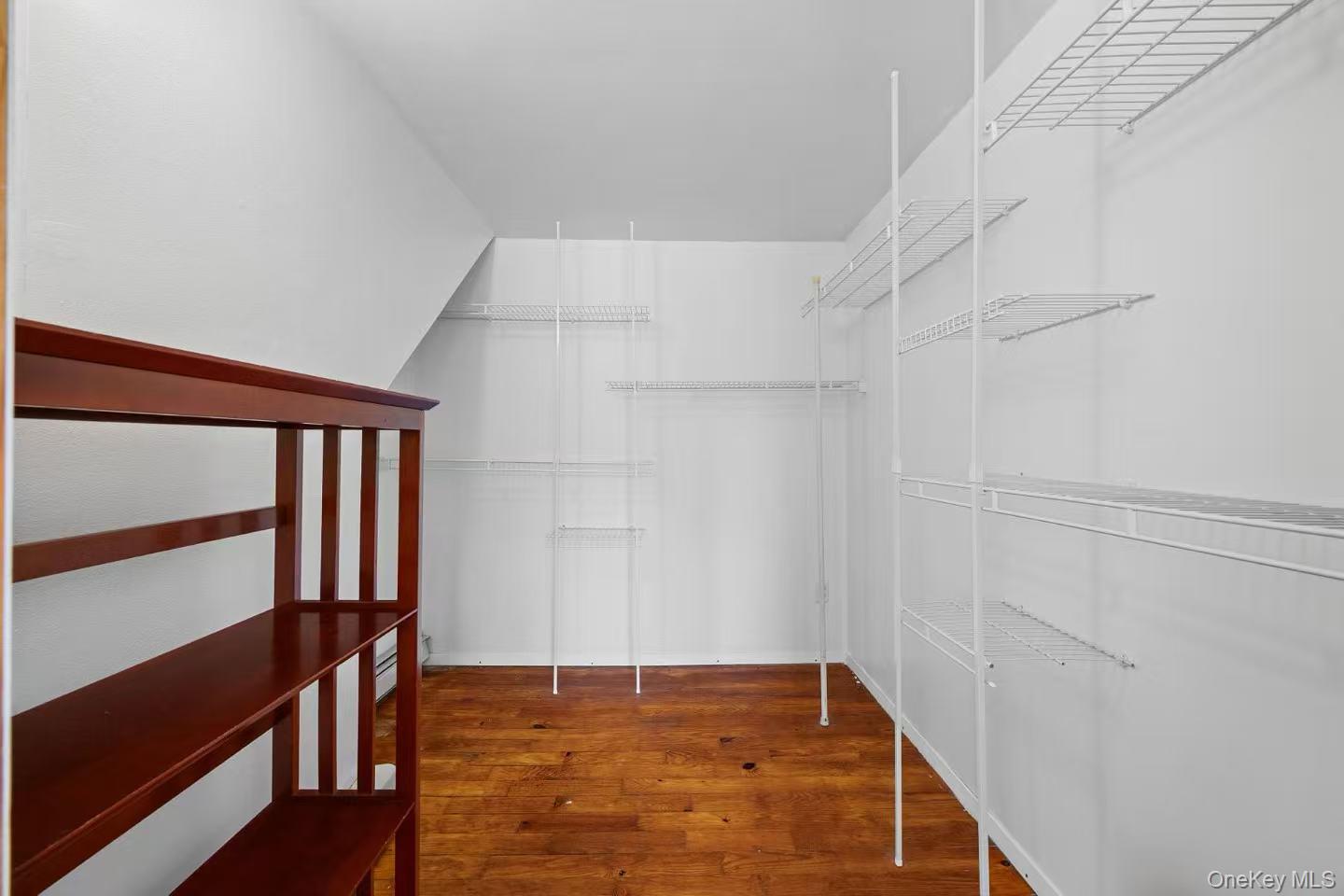 103 Nassau Drive Property Photo 15