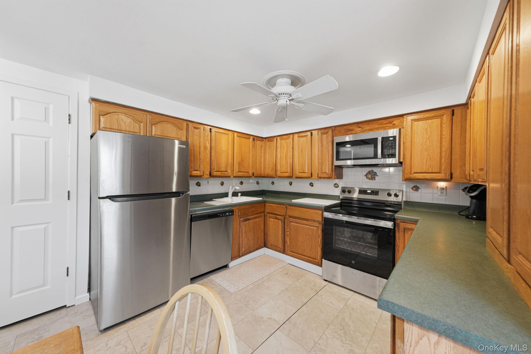 454 Hawkins Road Property Photo 12