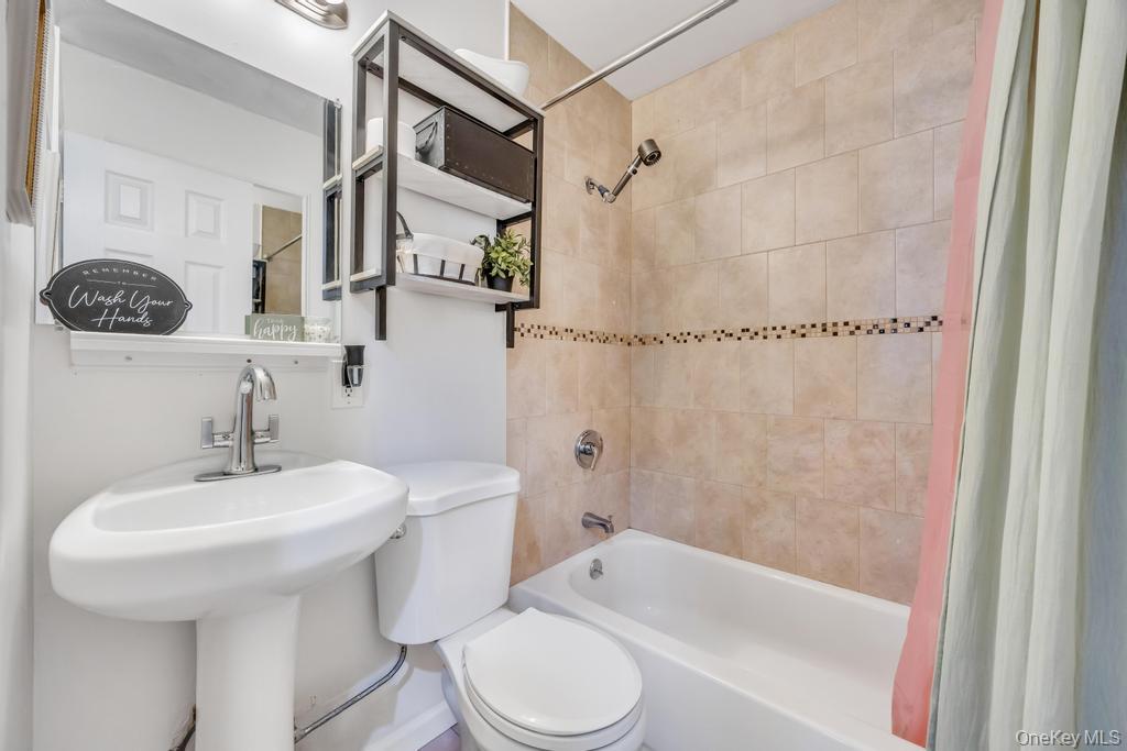 4 Pine Street Property Photo 14