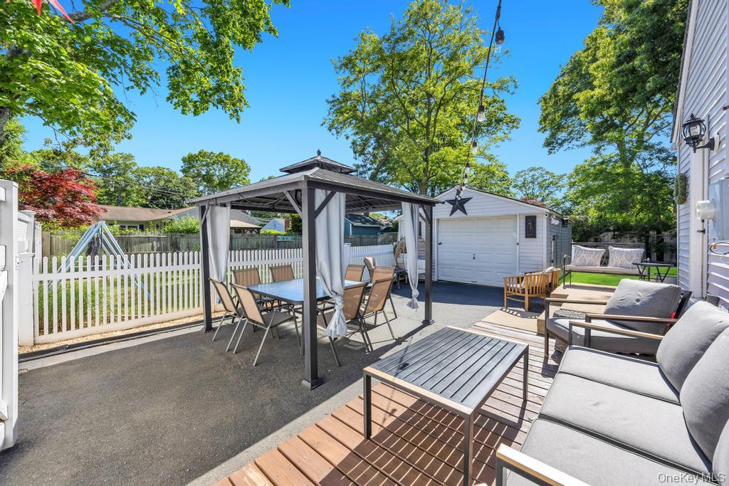 4 Pine Street Property Photo 18