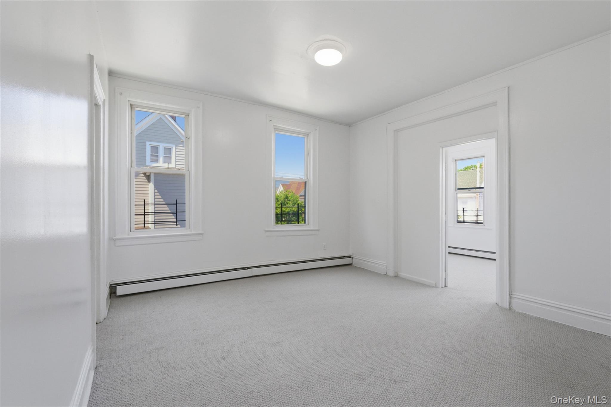 110 S 13th Avenue Property Photo 4