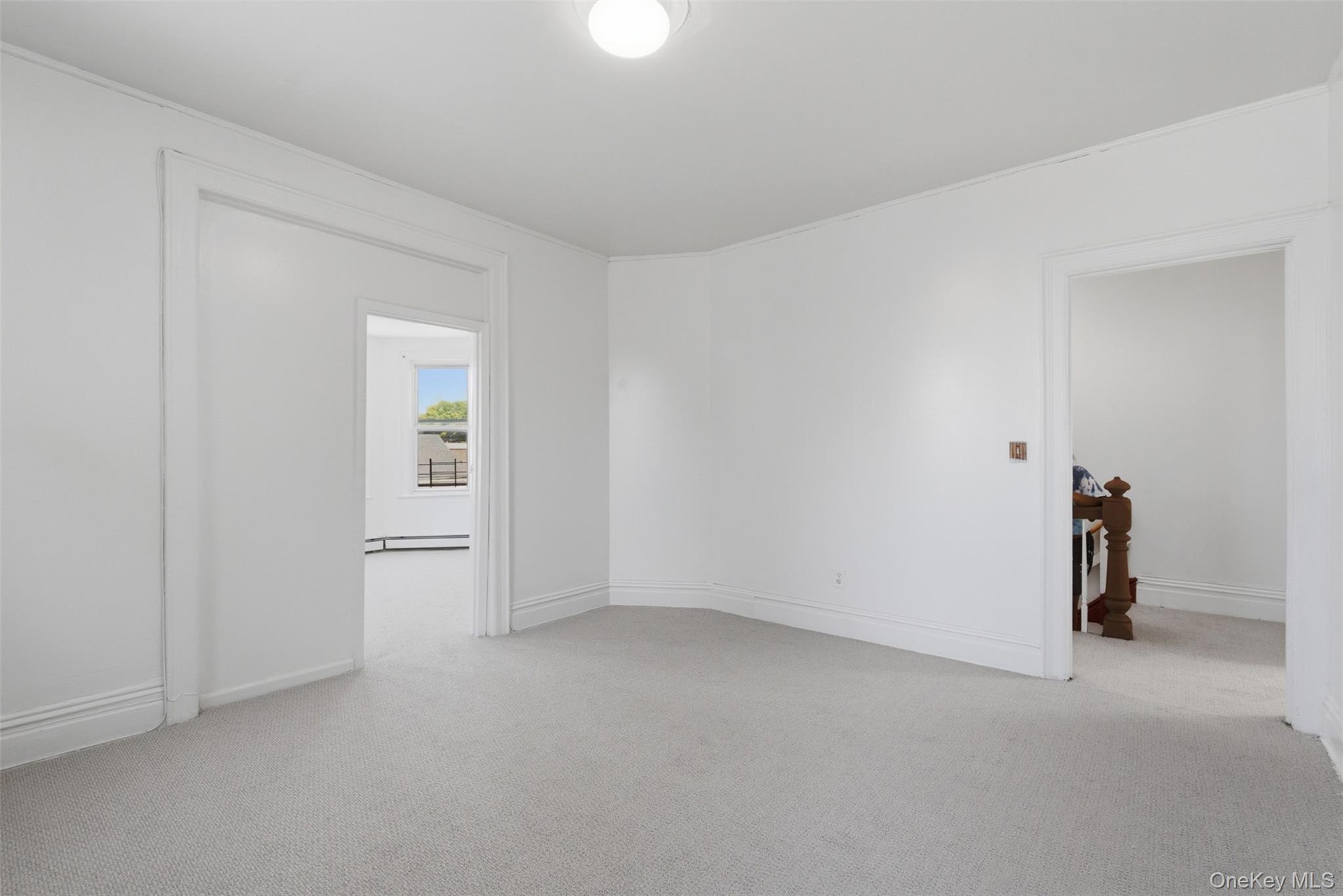 110 S 13th Avenue Property Photo 5