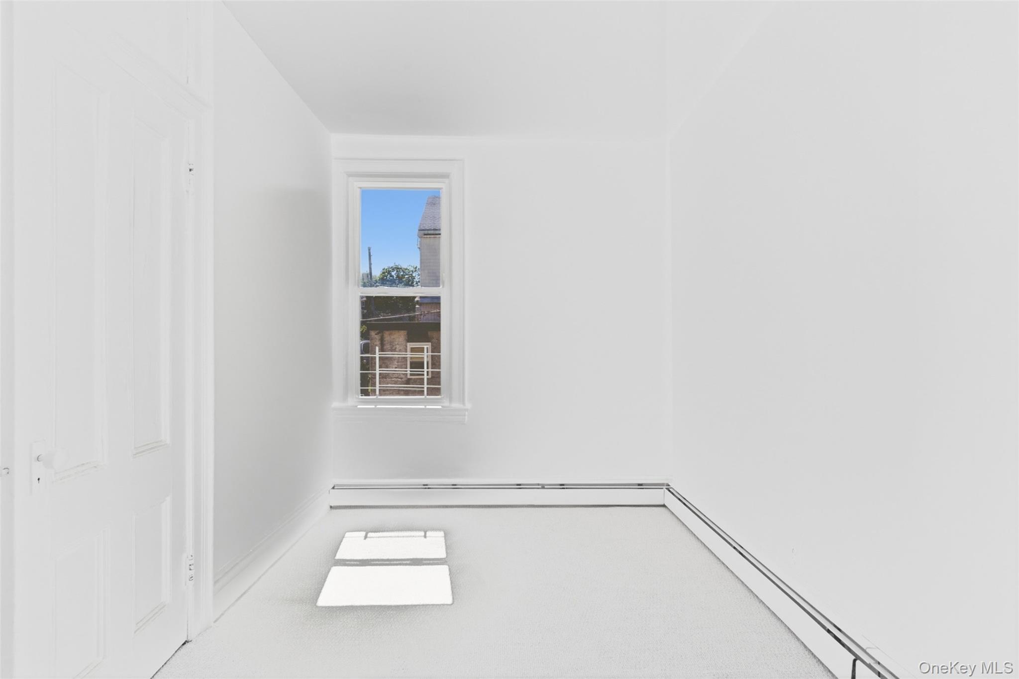 110 S 13th Avenue Property Photo 8