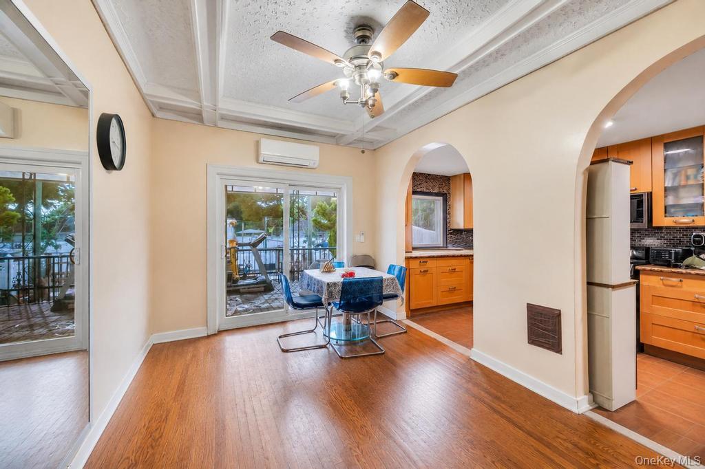 9216 Woodhaven Boulevard Property Photo 8
