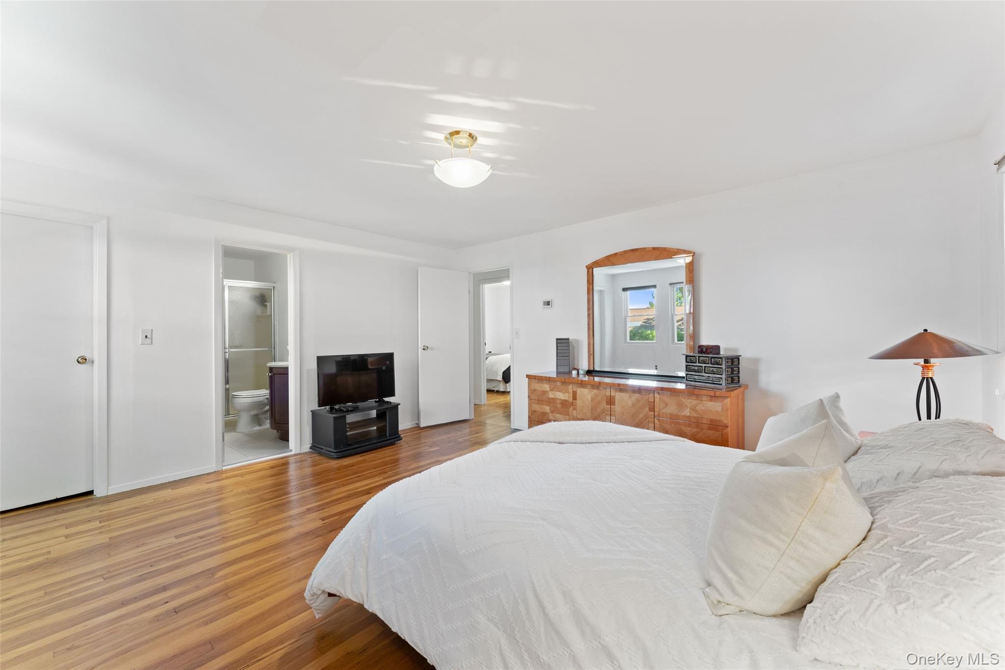 7 Hastings Close Property Photo 16