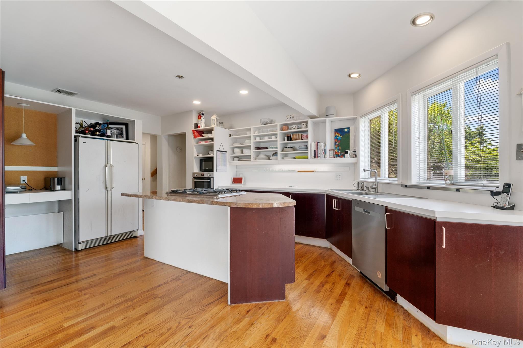 842 Fiske Street Property Photo 11