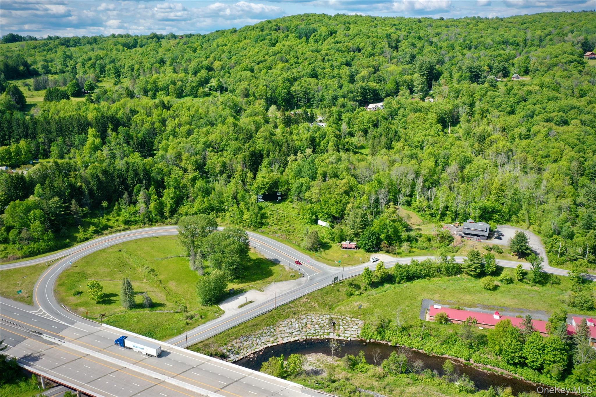 87 Debruce Road Property Photo 4