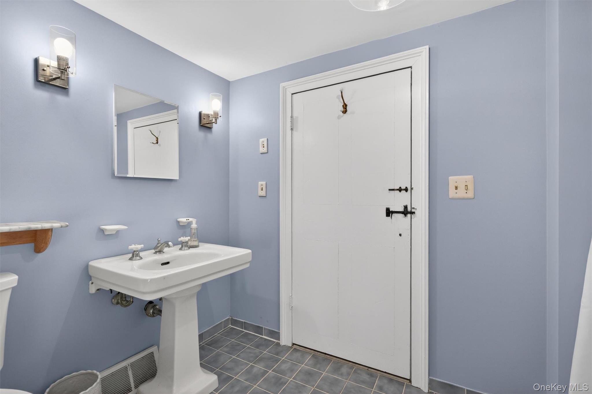 56 Jones Road Property Photo 32