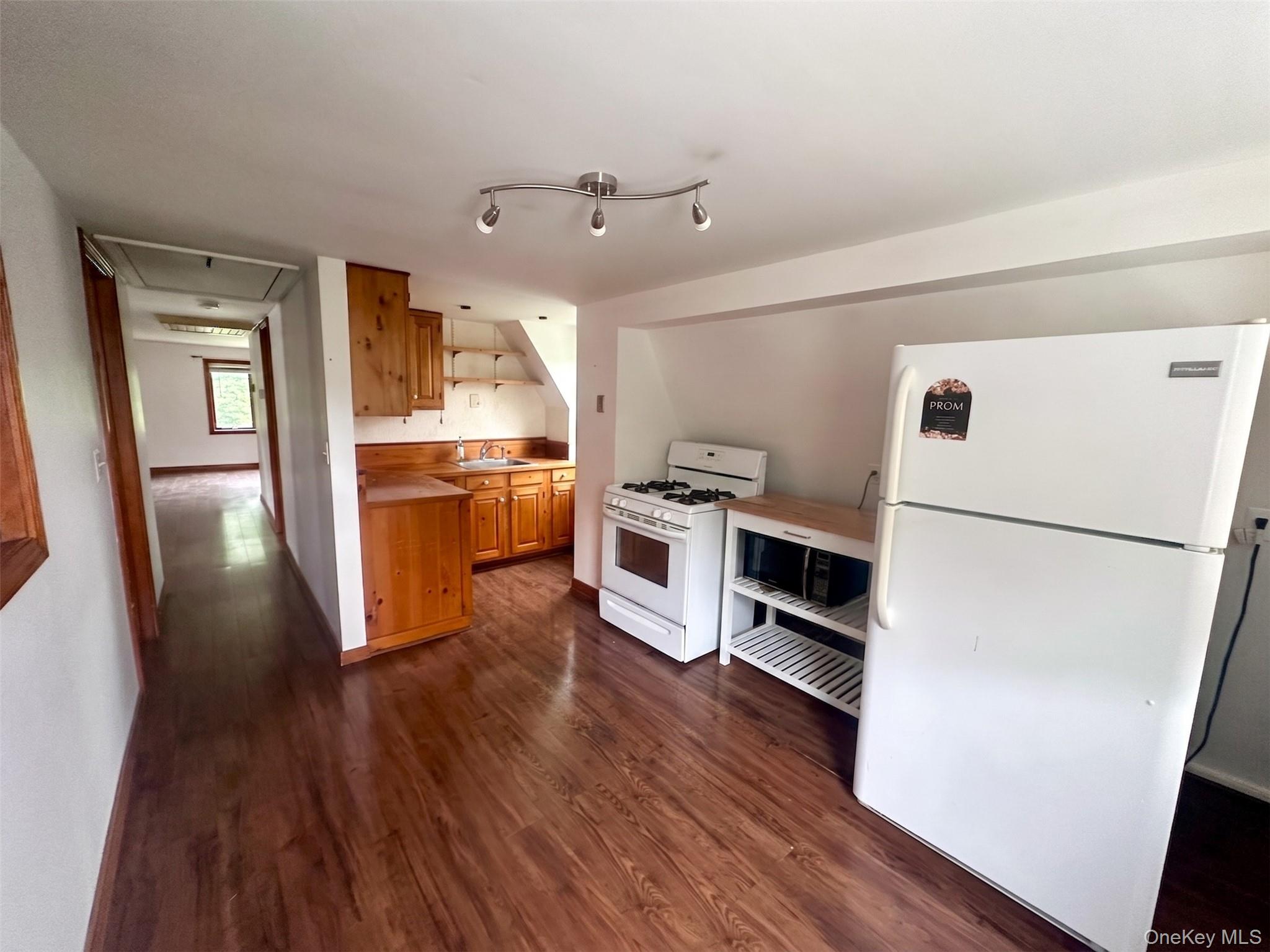 56 Jones Road Property Photo 44
