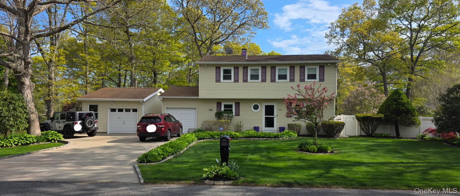 142 Riverside Avenue Property Photo 1