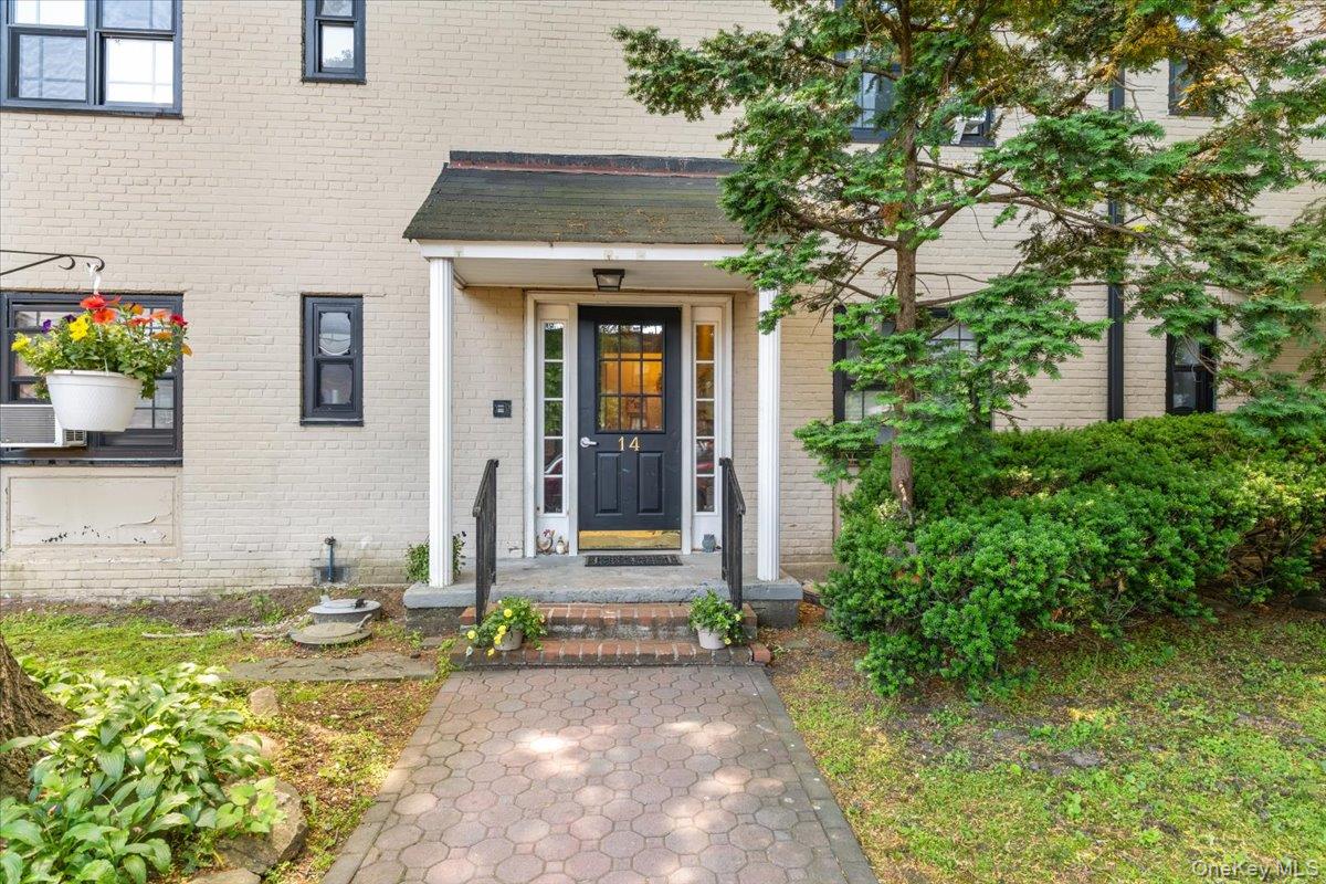 14 Manchester Road 2L