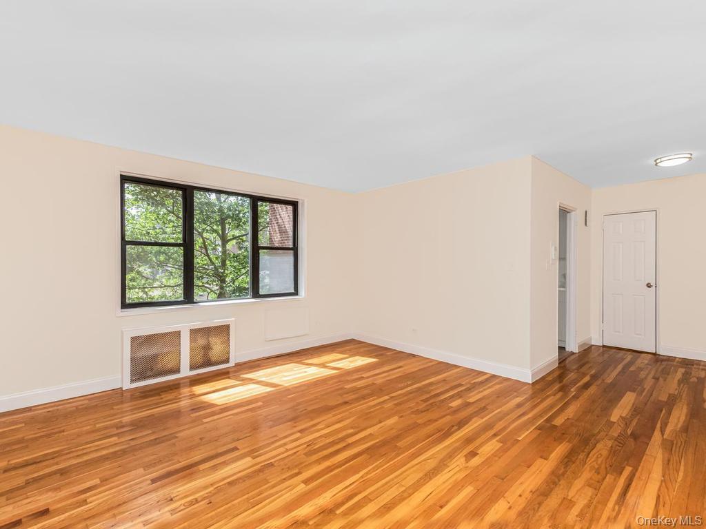 6485 Broadway 5b Property Photo 2