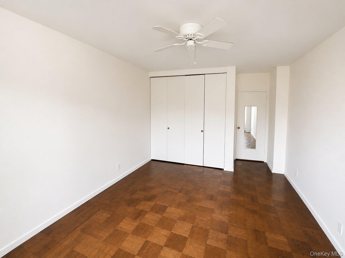 27010 Grand Central Parkway 4m Property Photo 9
