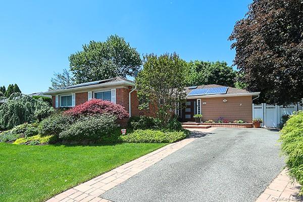 32 Randy Lane Property Photo 1