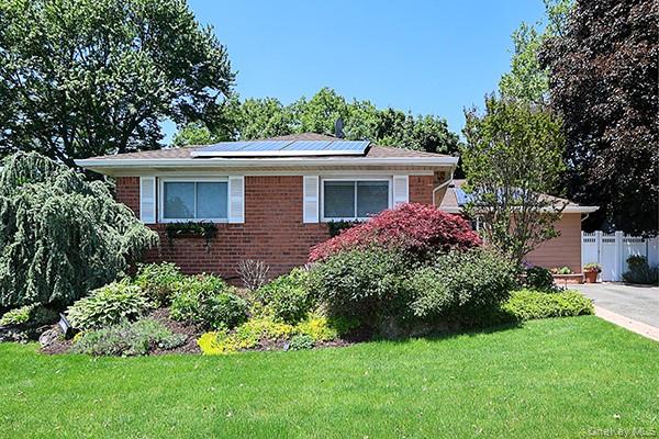 32 Randy Lane Property Photo 2