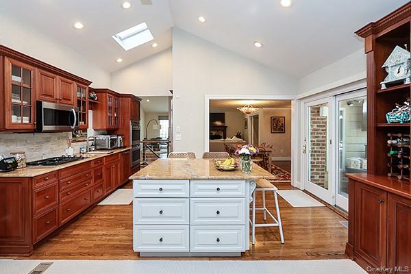 32 Randy Lane Property Photo 9
