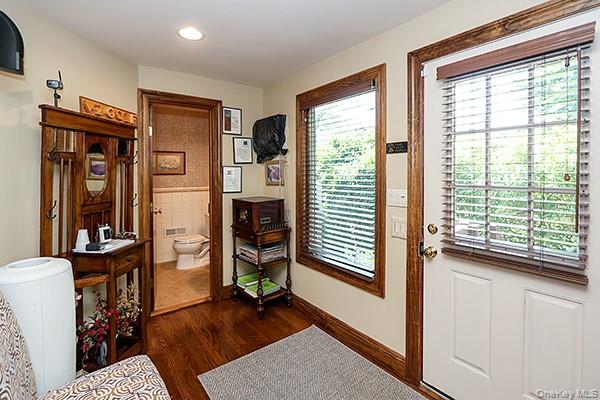 32 Randy Lane Property Photo 12