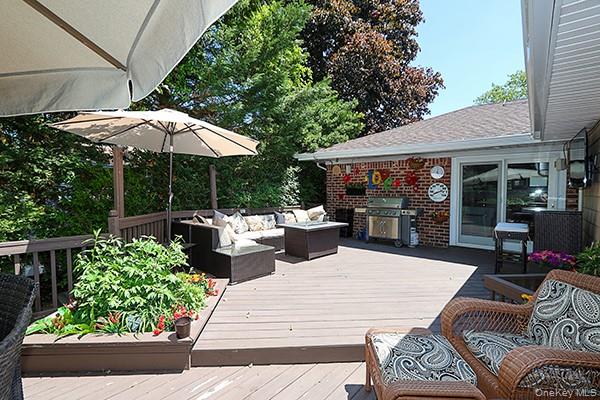 32 Randy Lane Property Photo 25