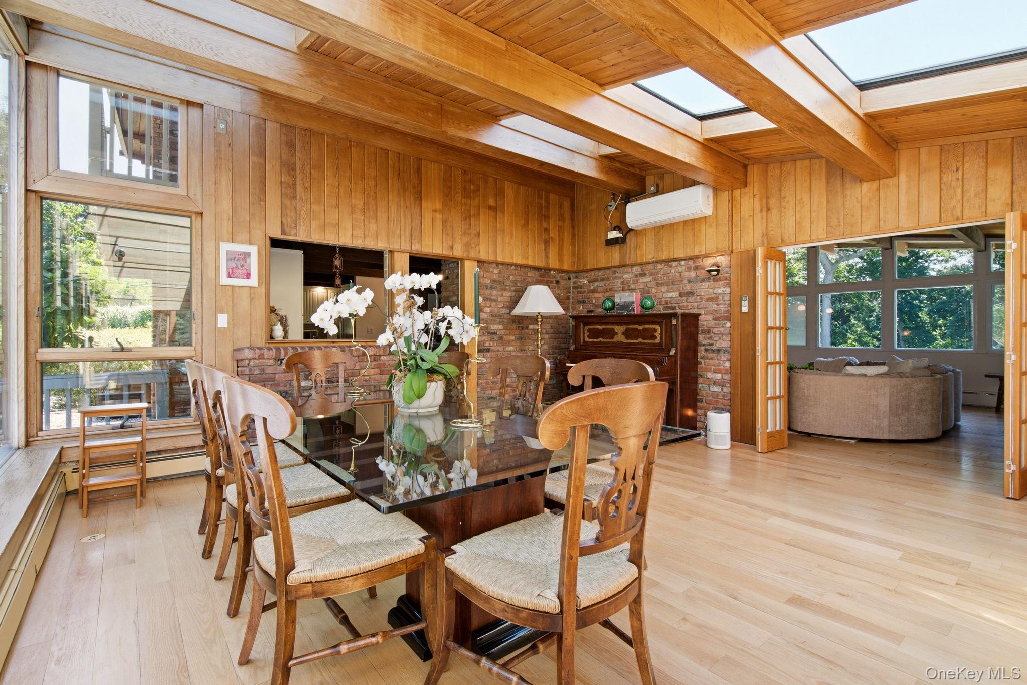 2 Fiddlers Green Drive Property Photo 16