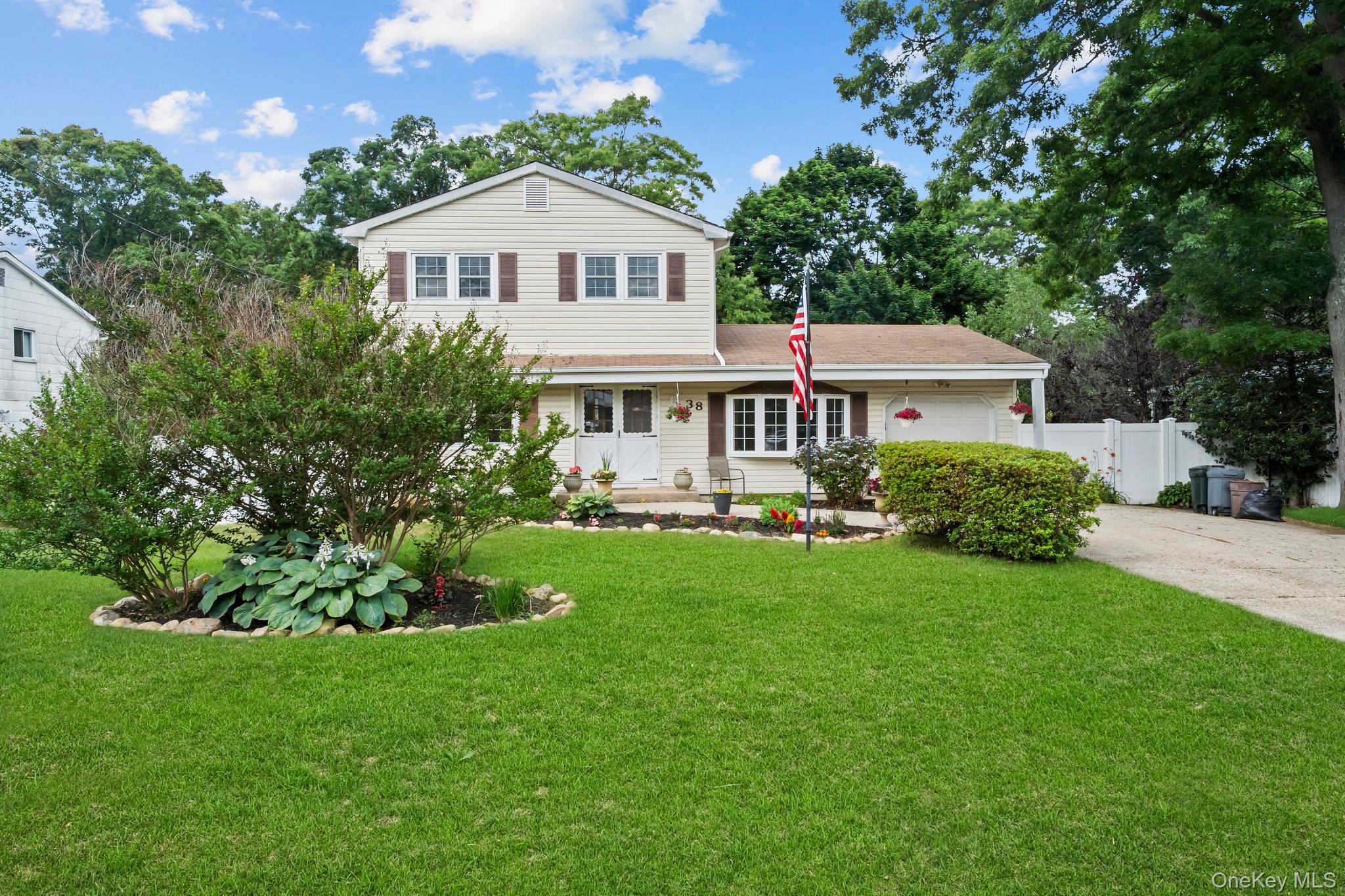 38 Pamlico Avenue Property Photo 1