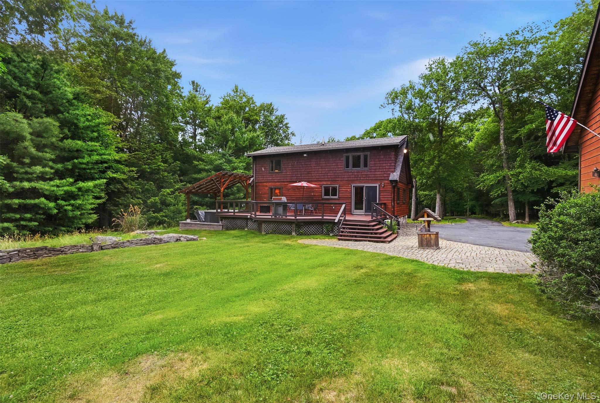 691 Peenpack Trail Property Photo 7