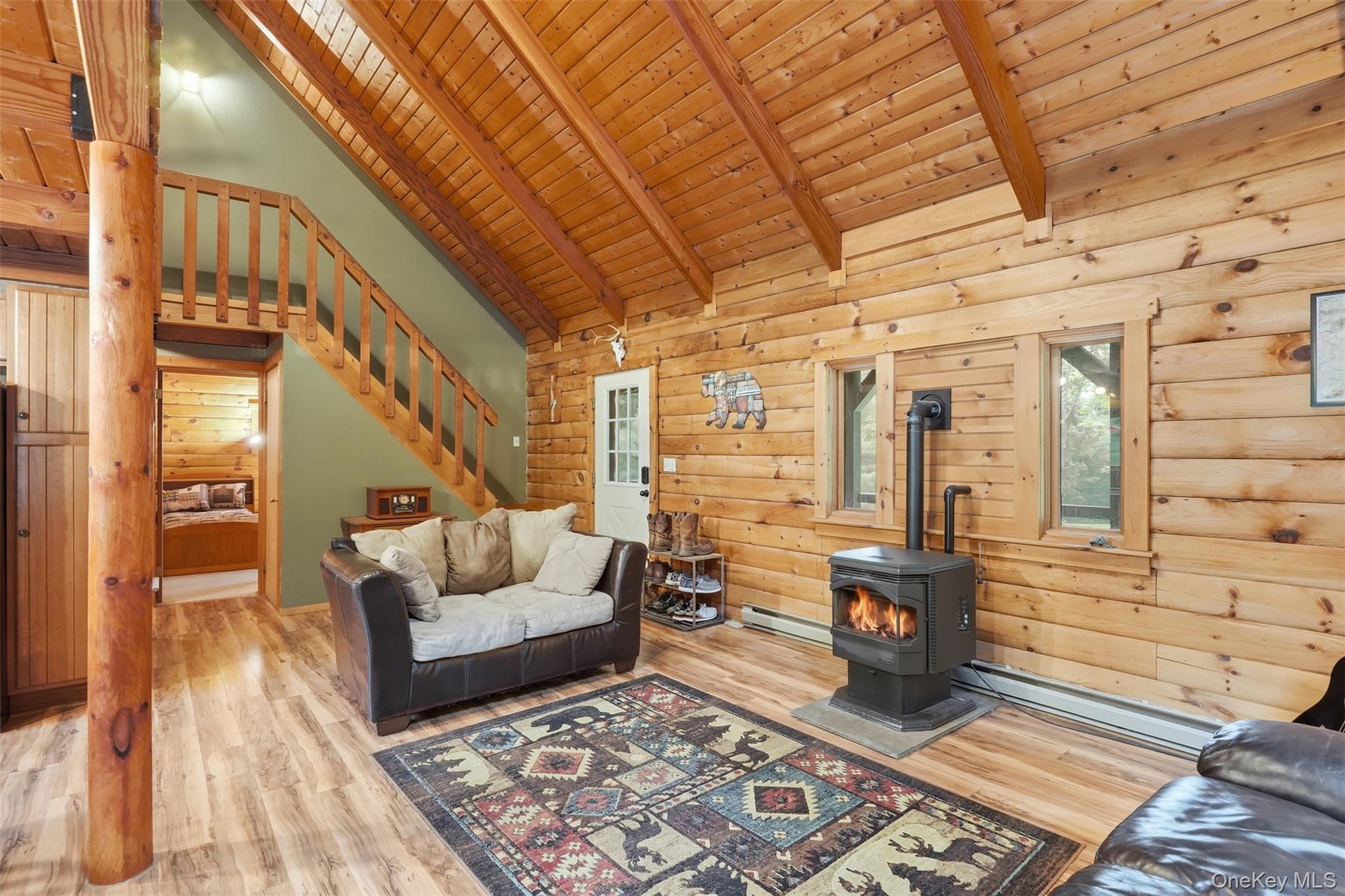 691 Peenpack Trail Property Photo 11