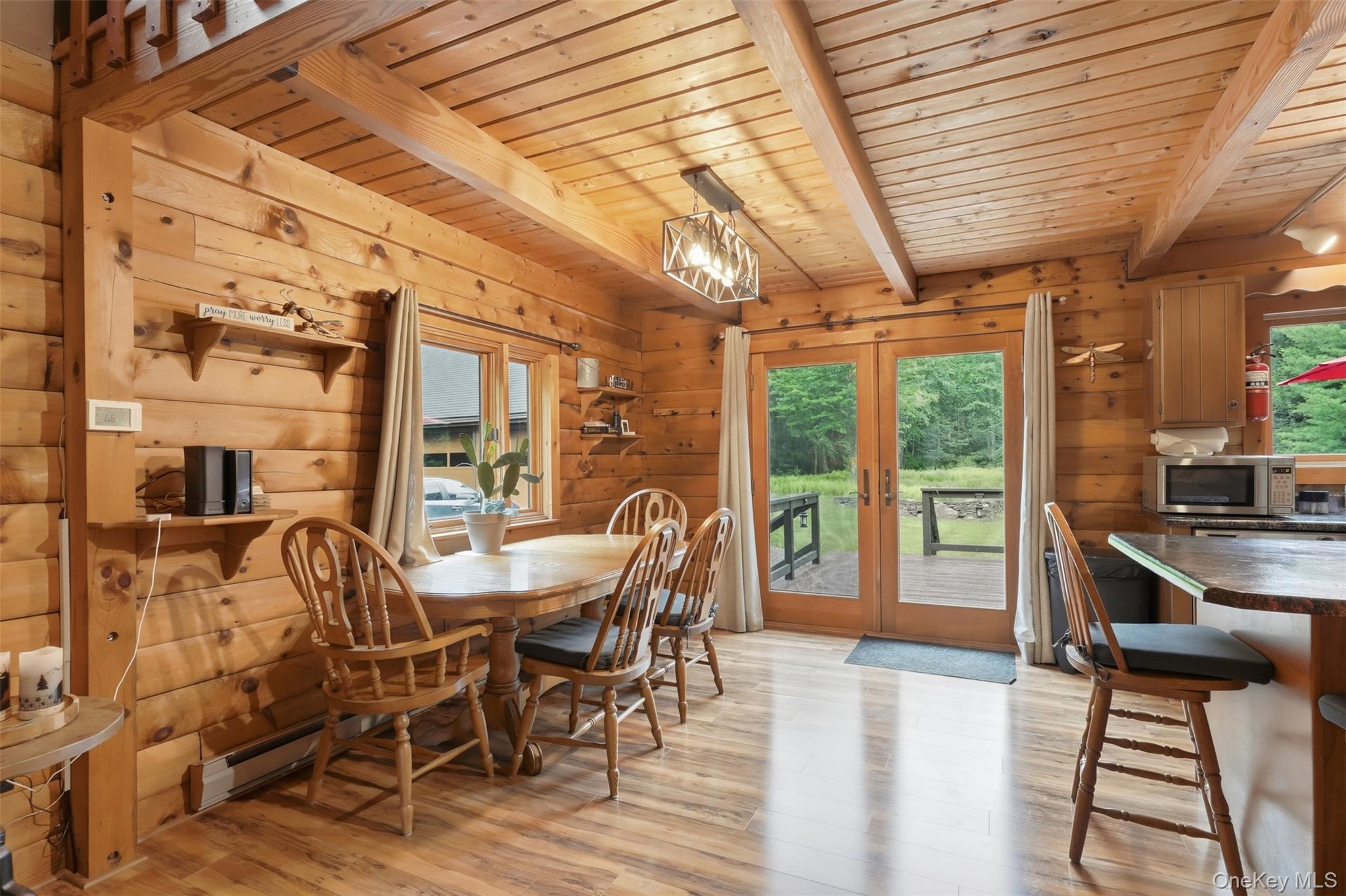 691 Peenpack Trail Property Photo 13
