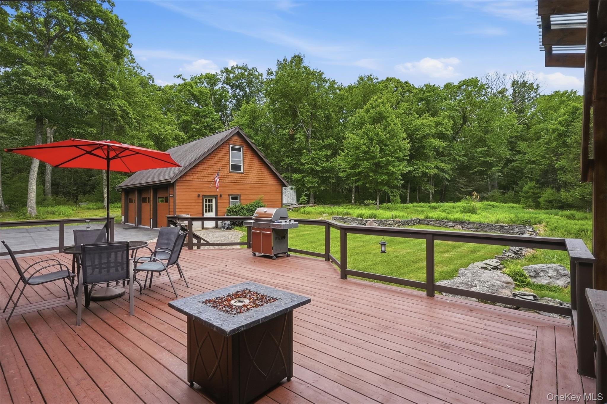 691 Peenpack Trail Property Photo 39