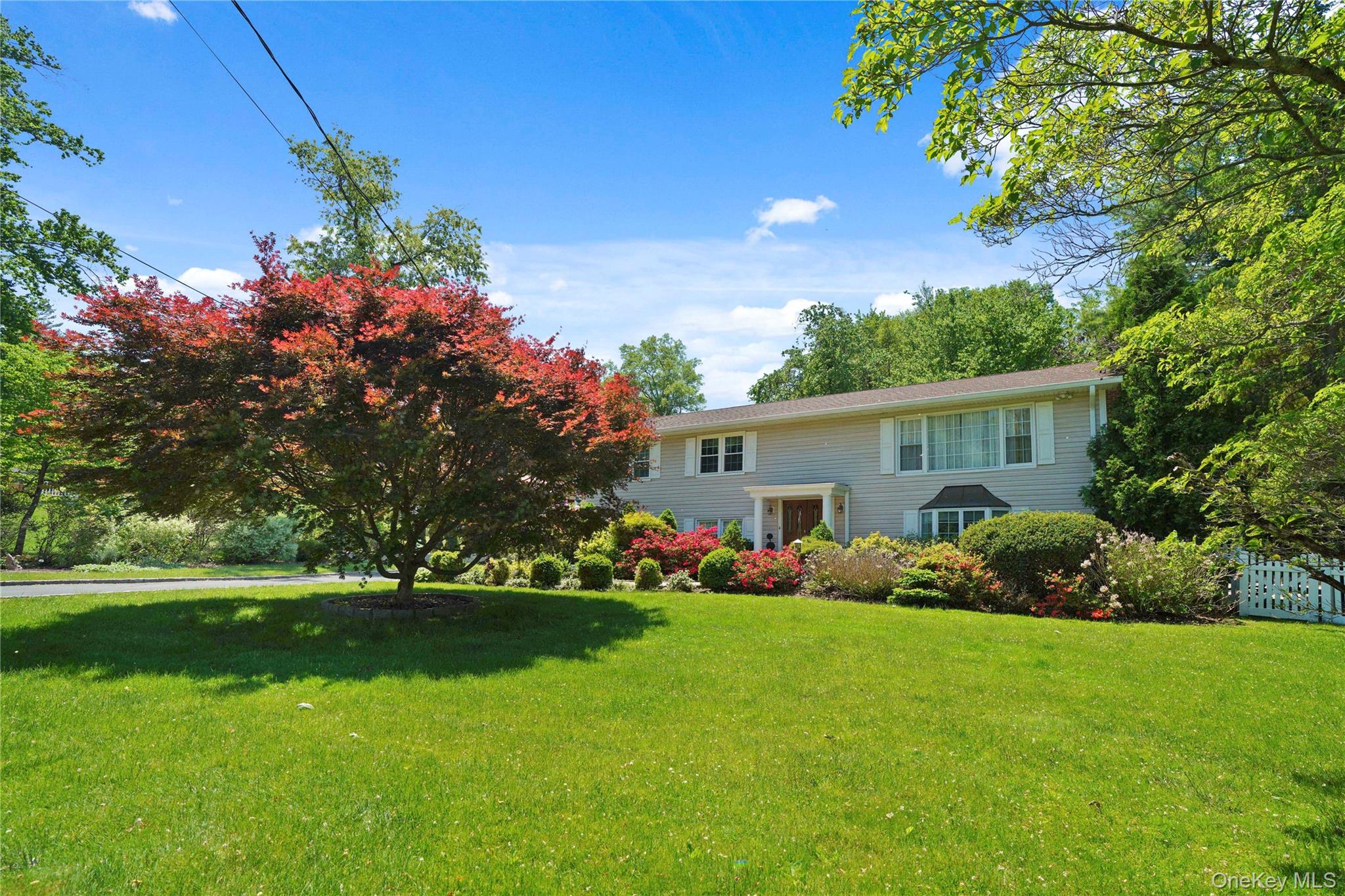 2 Rochambeau Drive Property Photo 2