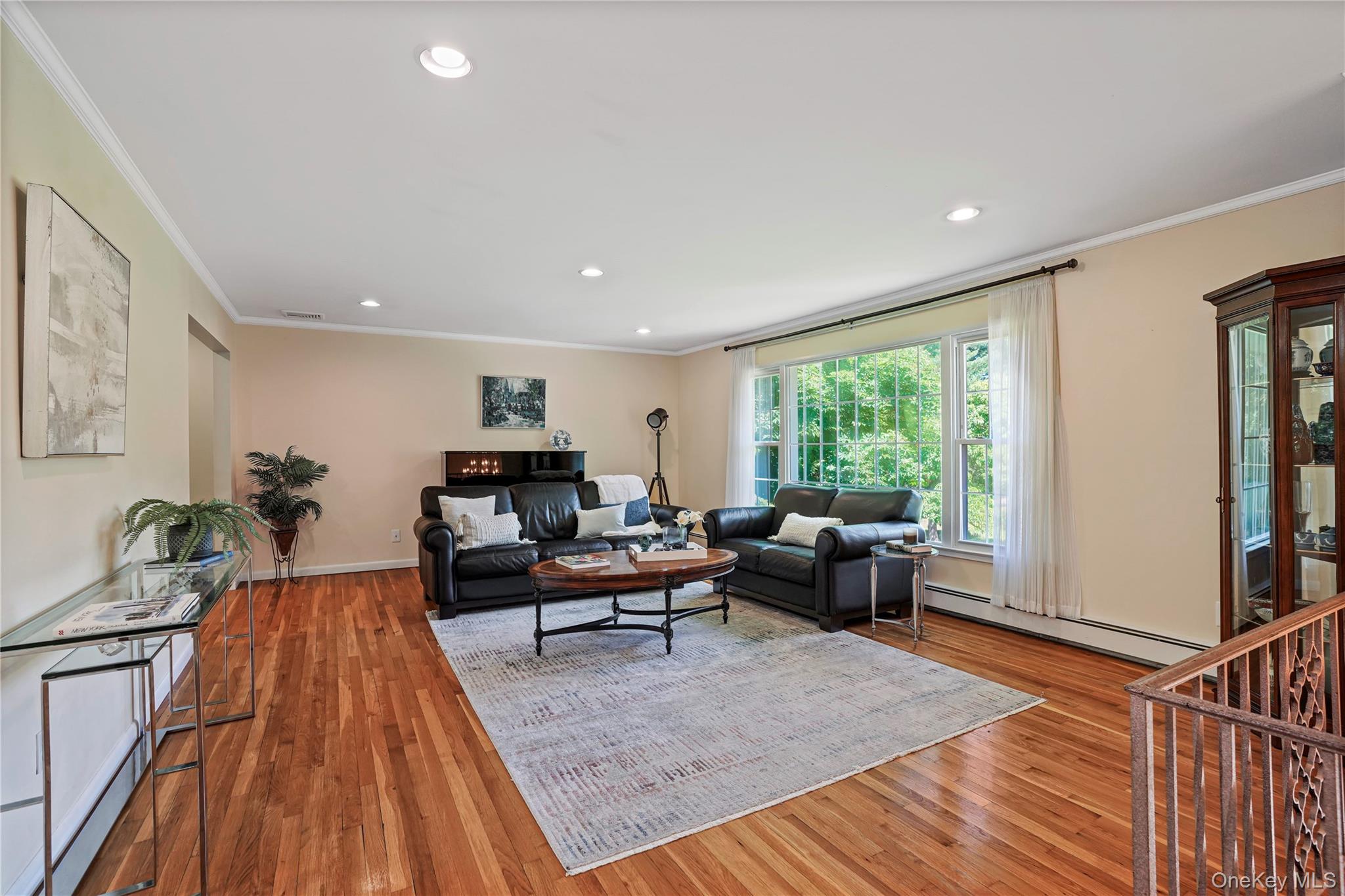 2 Rochambeau Drive Property Photo 4