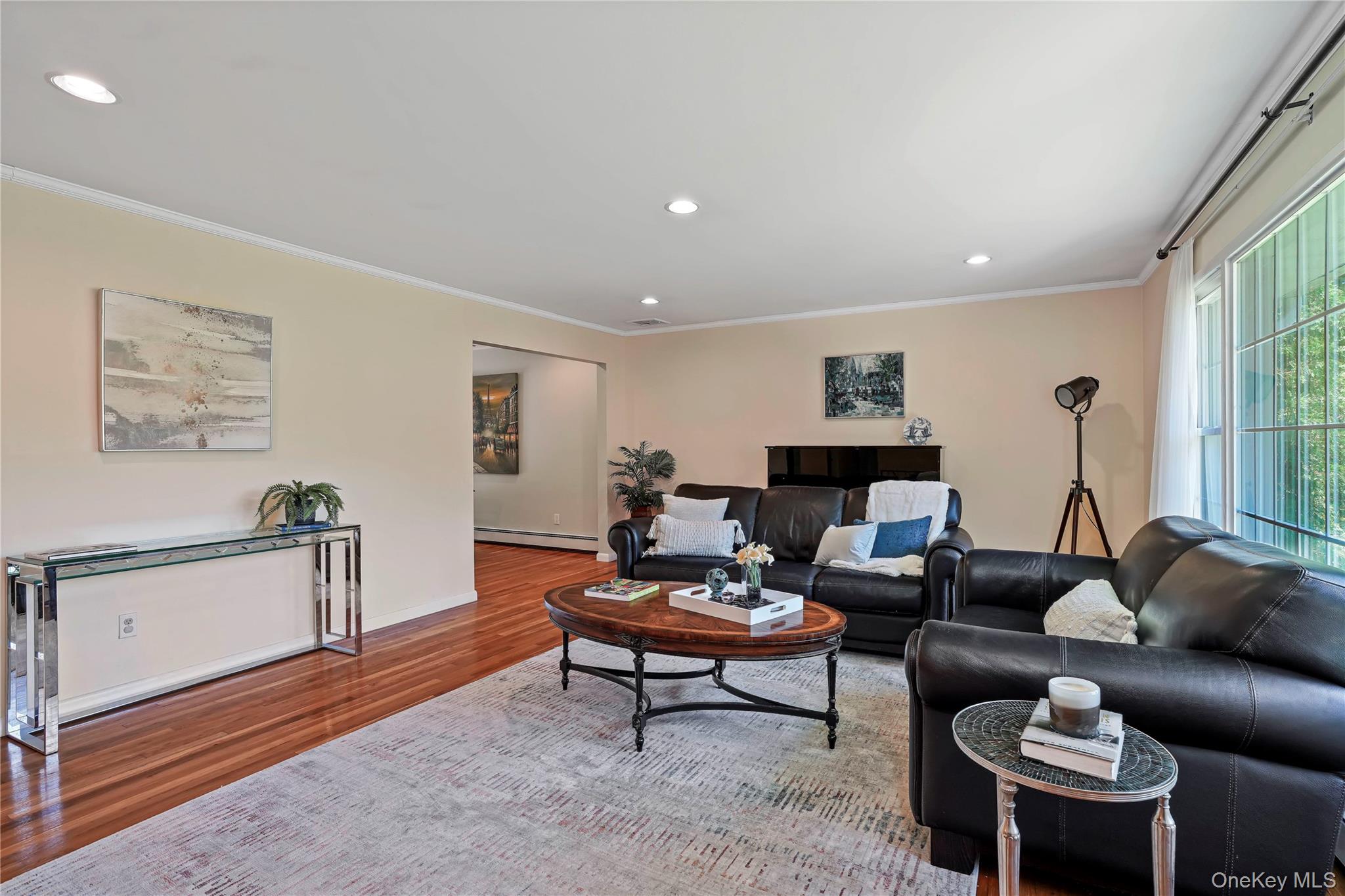 2 Rochambeau Drive Property Photo 6