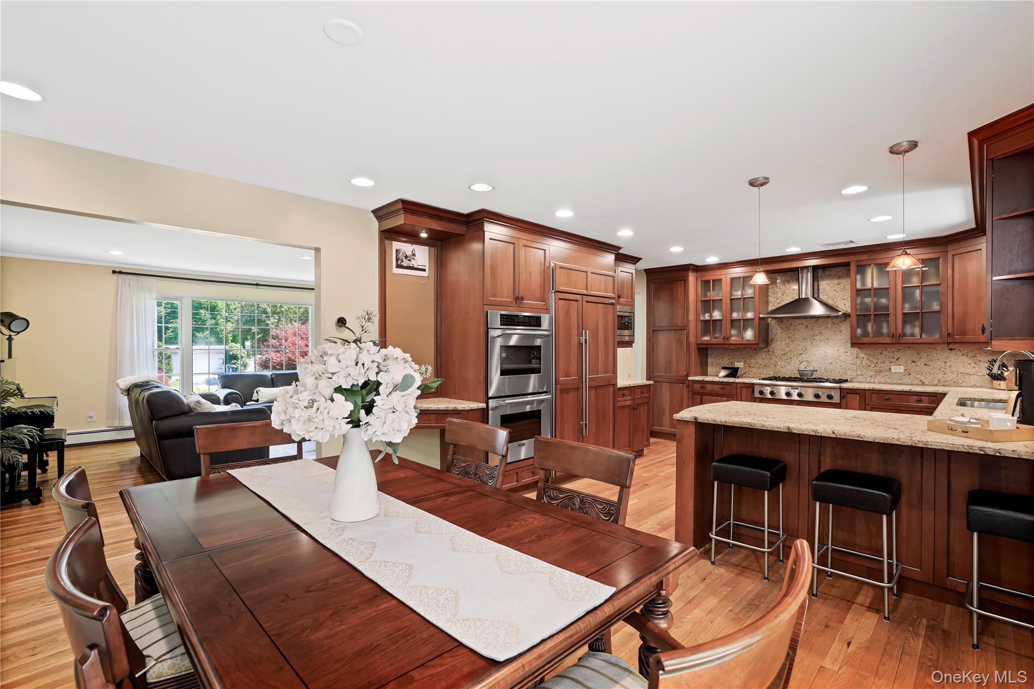 2 Rochambeau Drive Property Photo 11