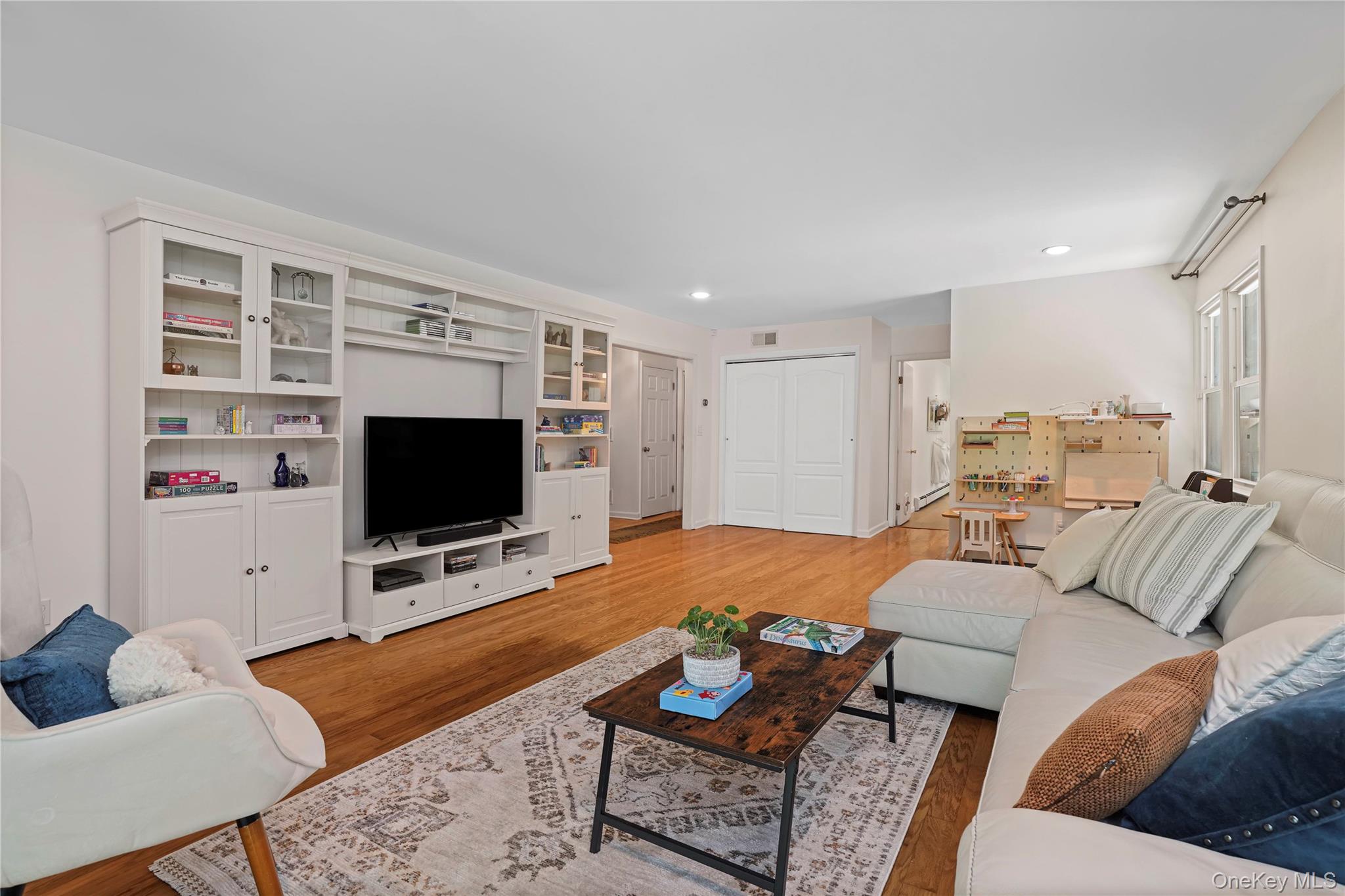 2 Rochambeau Drive Property Photo 33