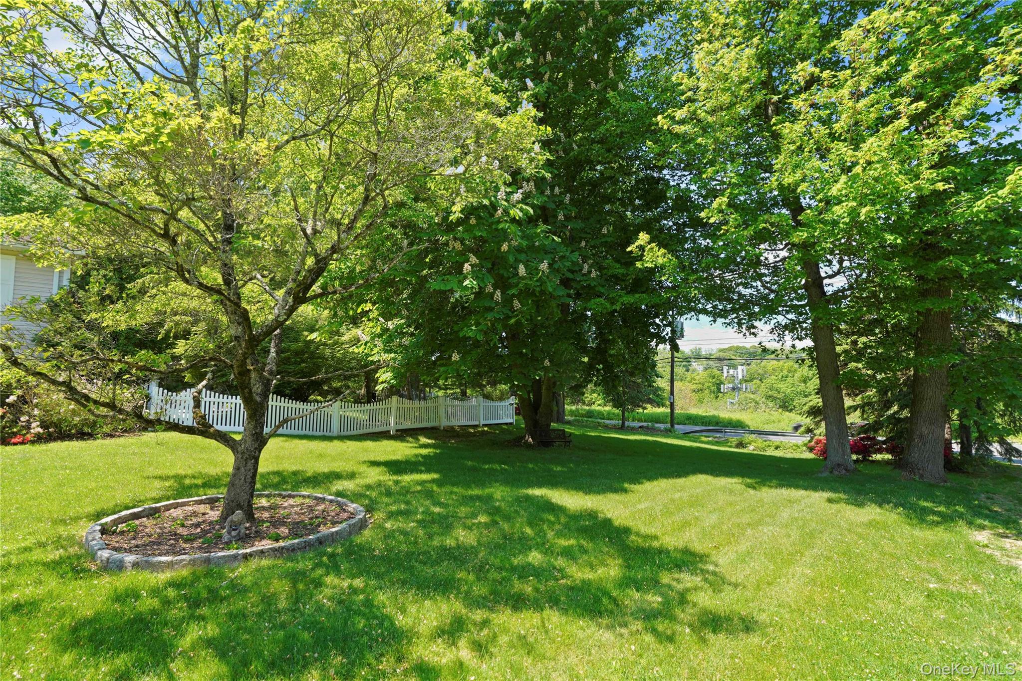 2 Rochambeau Drive Property Photo 43