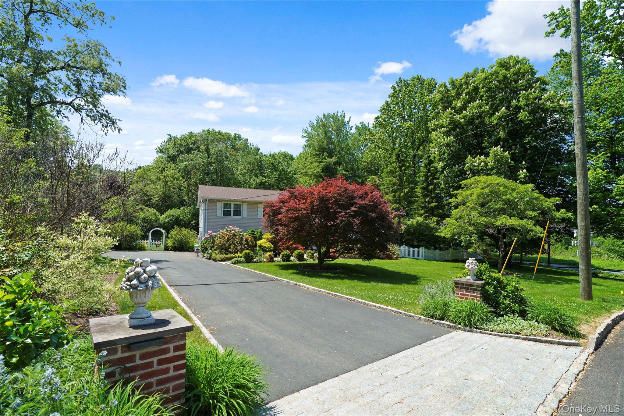 2 Rochambeau Drive Property Photo 47