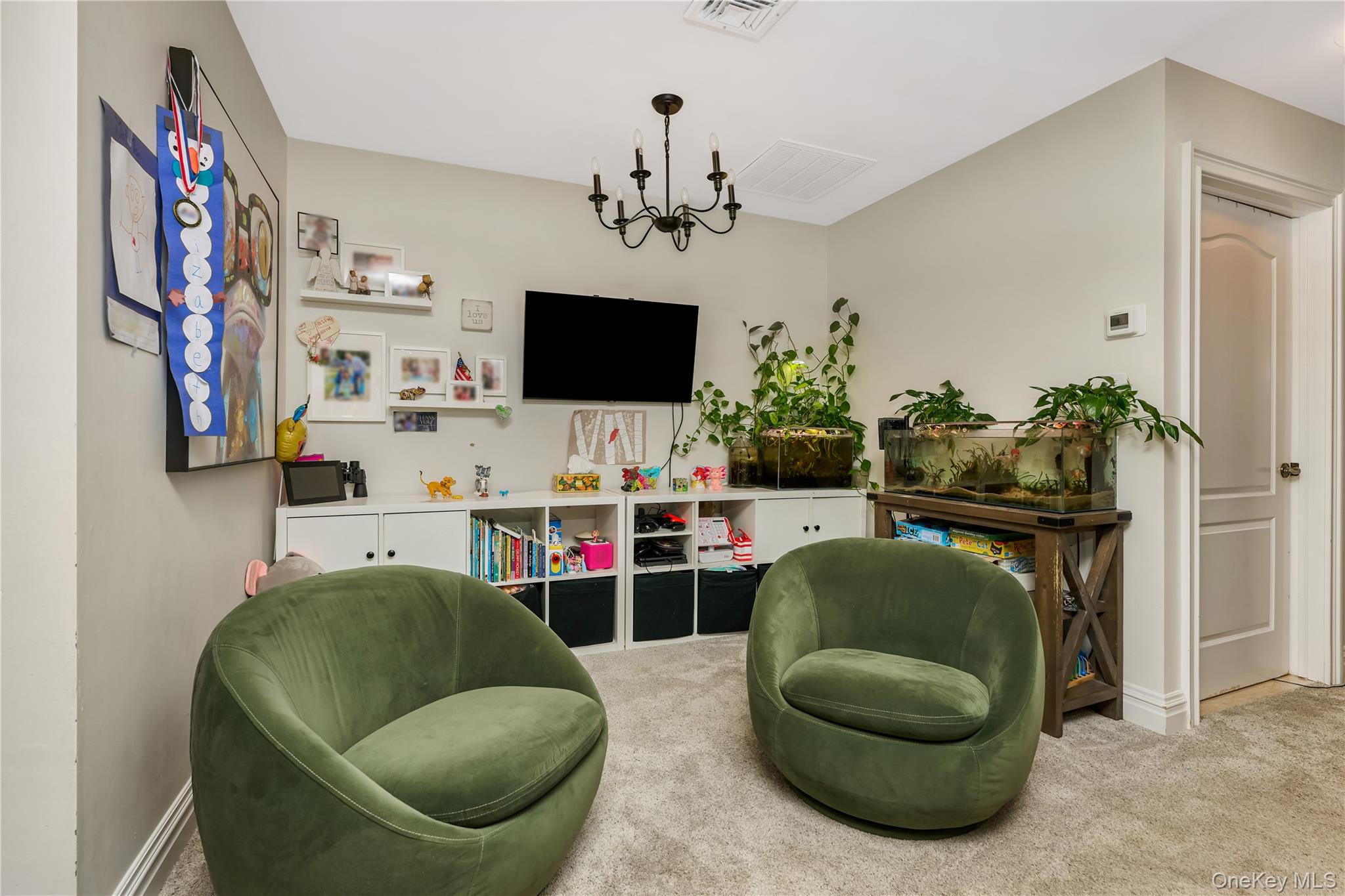 32 Della Drive Property Photo 7