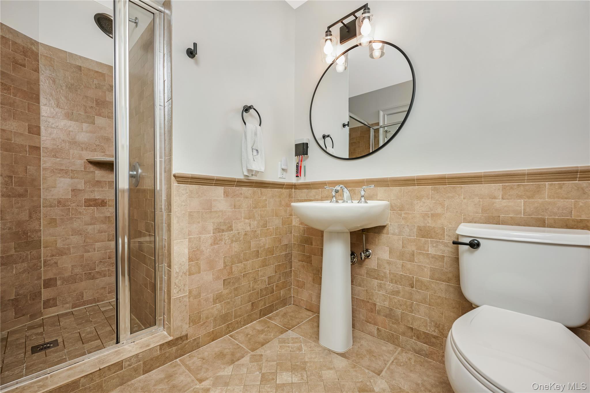 32 Della Drive Property Photo 8