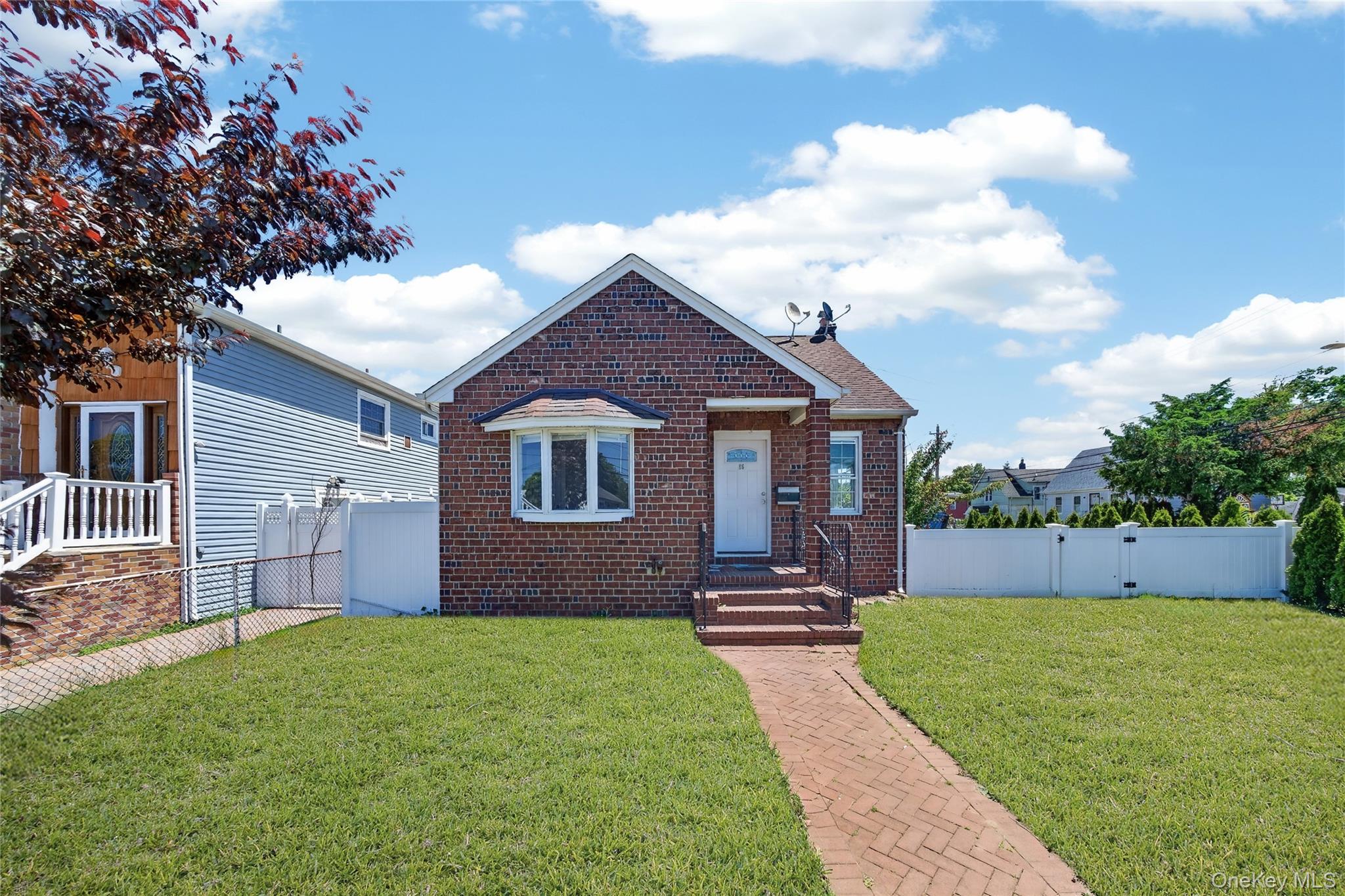 86 Remsen Avenue Property Photo 1