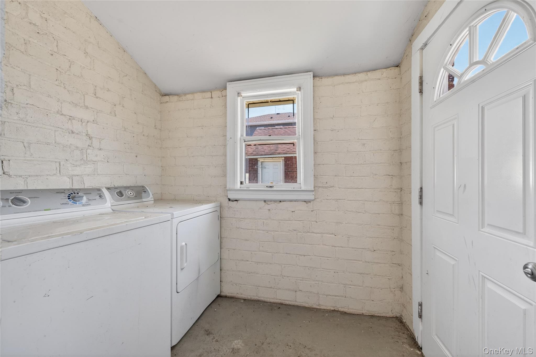 86 Remsen Avenue Property Photo 25
